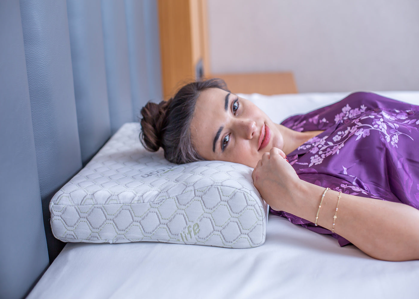 Orthopädisches Nackenstützkissen - 60x40x11/8cm – gegen Nackenschmerzen - Visco Memory Foam - NY1-01K